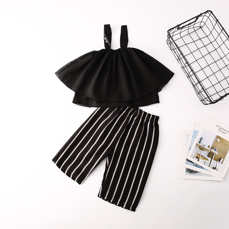 

Fashionable Ruffled Tank Top and Striped Wide-leg Shorts Set