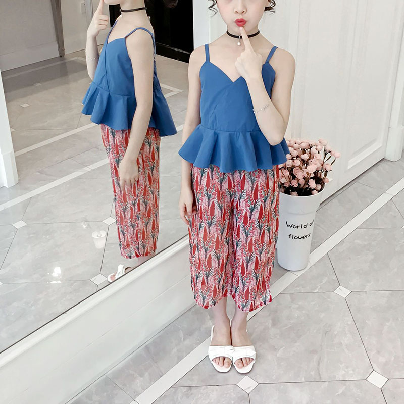 

Casual Solid Singlet and Floral Pants Set