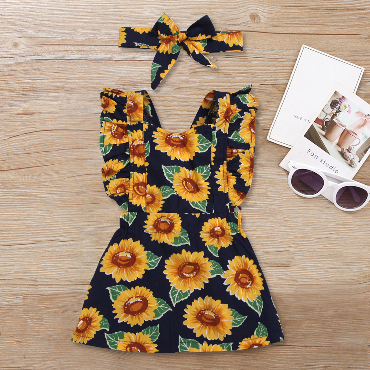 

Baby / Toddler Girl Sunflower Print Backless Flutter-sleeve Dress with Headband