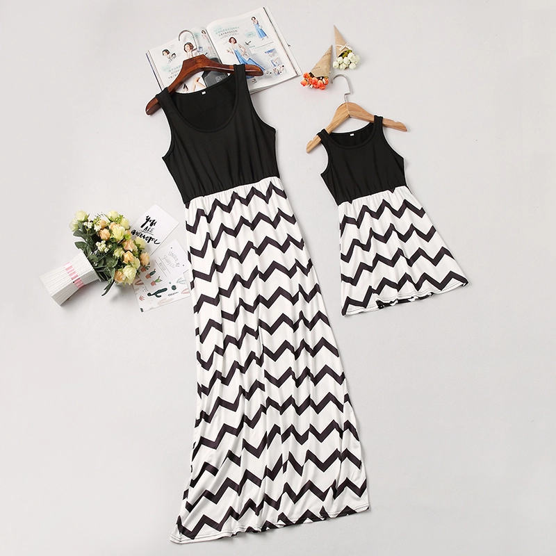 

Mom and Me Trendy Sleeveless Wave Striped Dress in Black