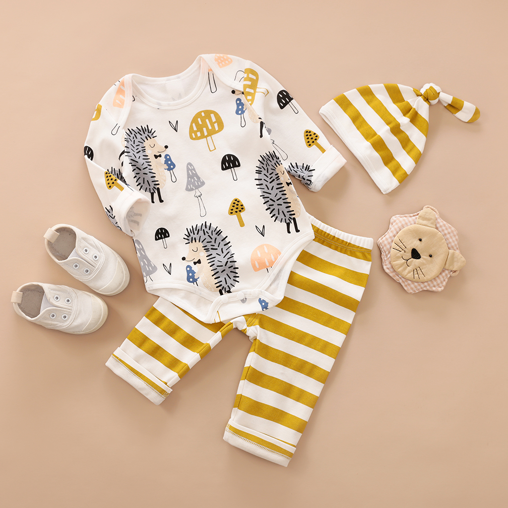 

3-piece Baby Lovely Hedgehog Print Bodysuit and Striped Pants with Hat Set