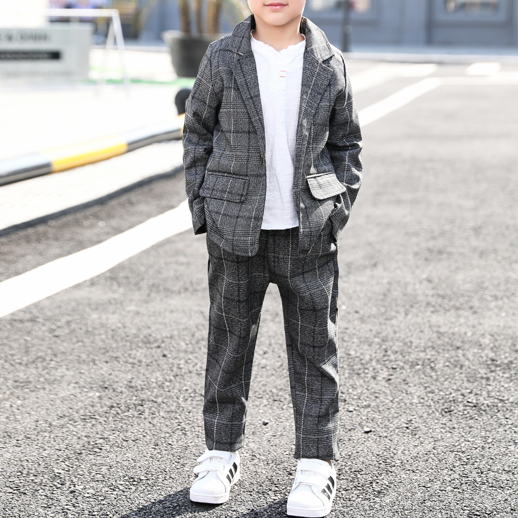 

Cool Business Suit for Kid
