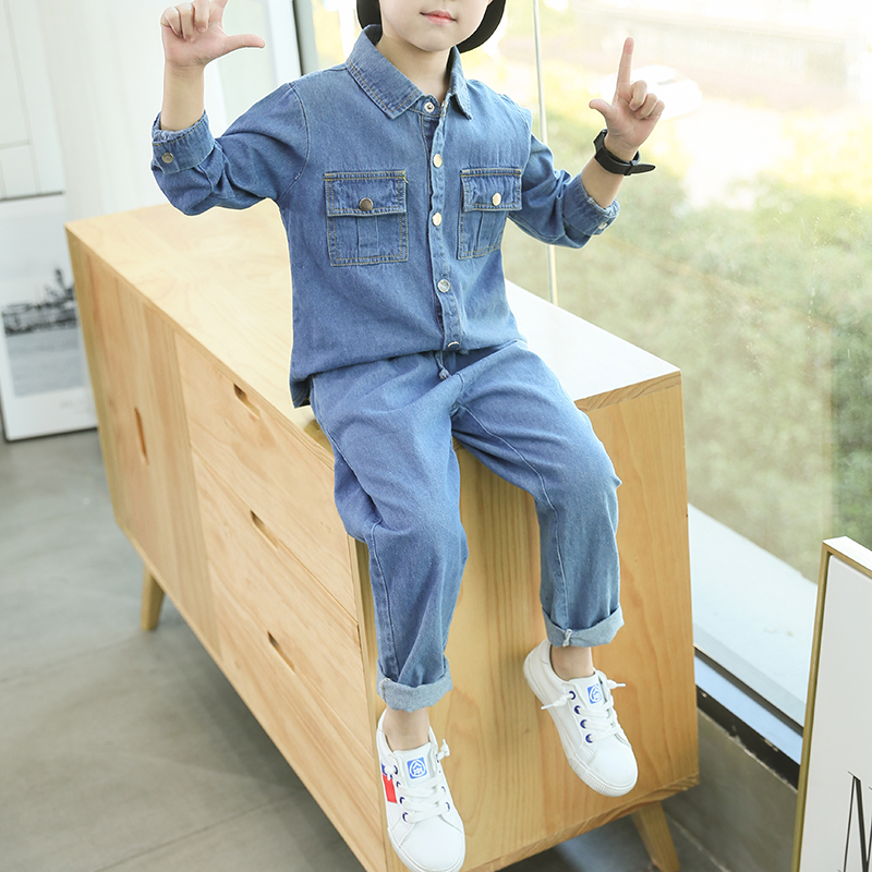 

Stylish Denim Top and Jeans Set for Kid