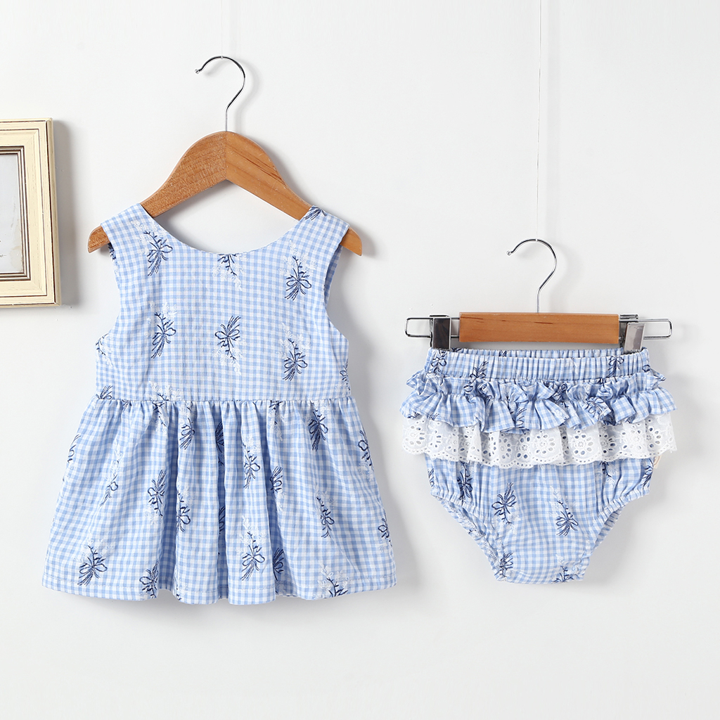 

Baby Girl Floral Embroidered Plaid Bow Lace Decor Backless Top and Shorts Set
