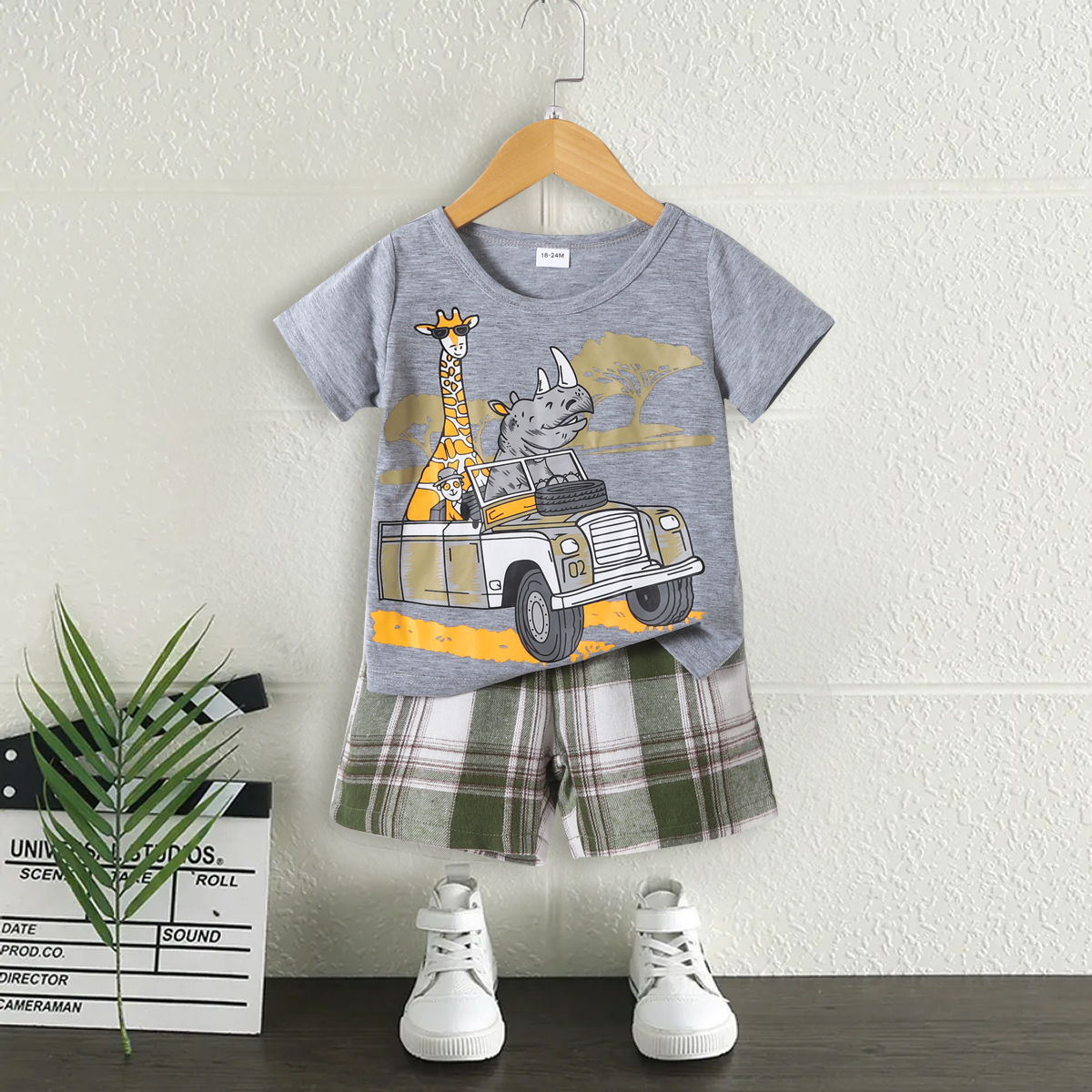 

2pcs Toddler Boy Playful Animal Vehicle Print Tee and Plaid Shorts Set