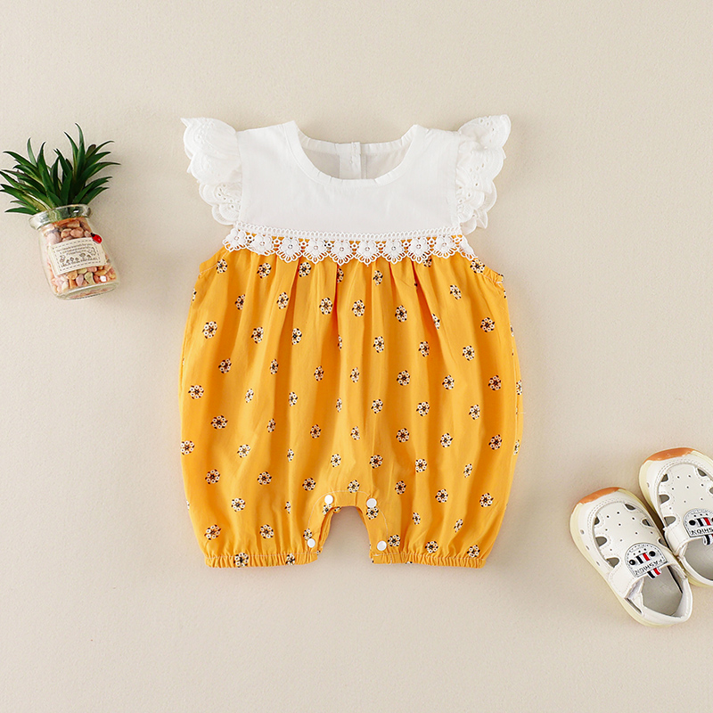 

Baby / Toddler Ruffled Lace Floral Bodysuit