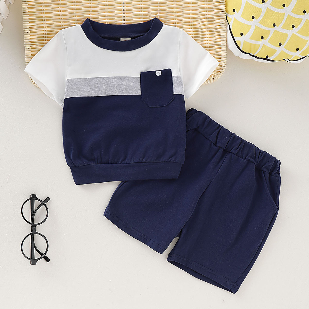 

Baby / Toddler Trendy Colorblock Design Tee and Solid Shorts Set