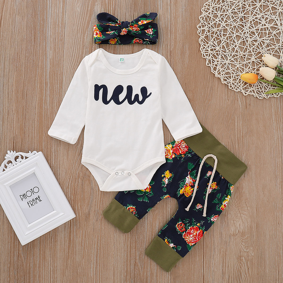 

3-piece Baby Girl New Print Bodysuit and Floral Pants with Headband Set