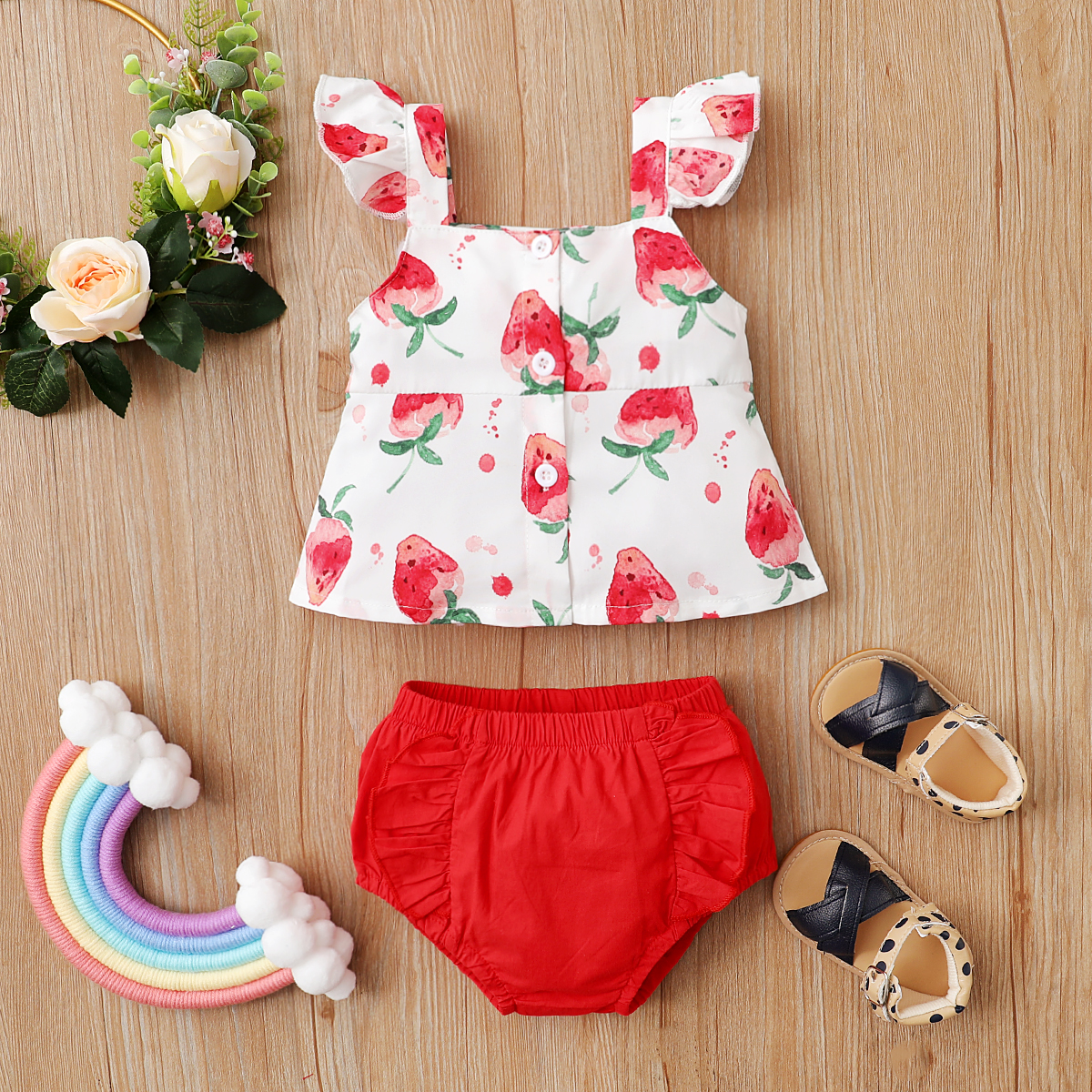 

2pcs Baby Girl Sweet Strawberry Top and Shorts Set
