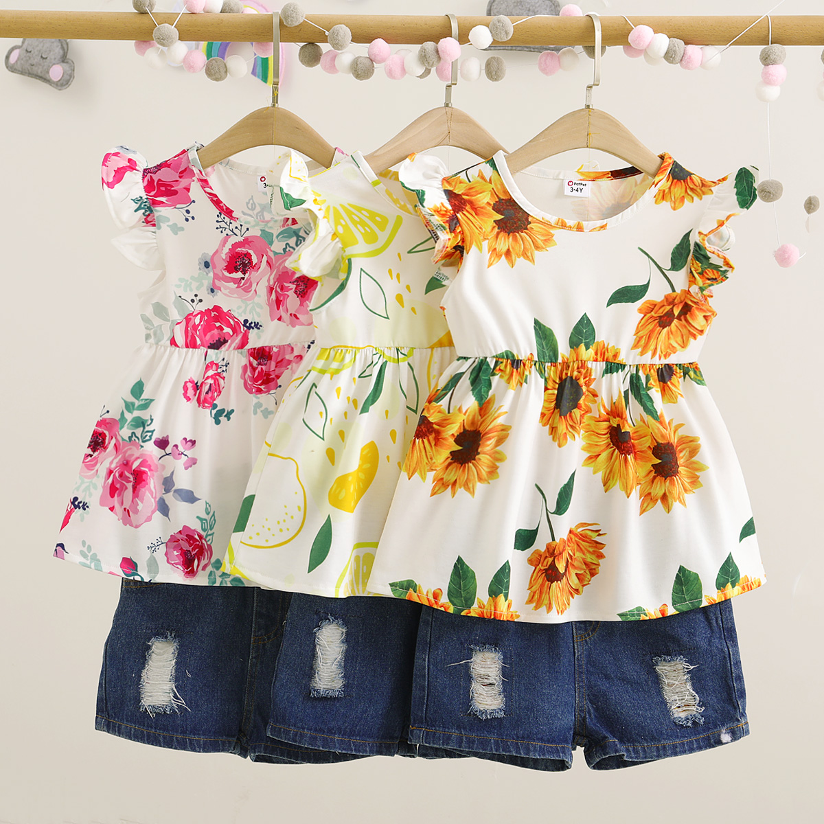 

Toddler Girl Floral Top and Denim Shorts Set
