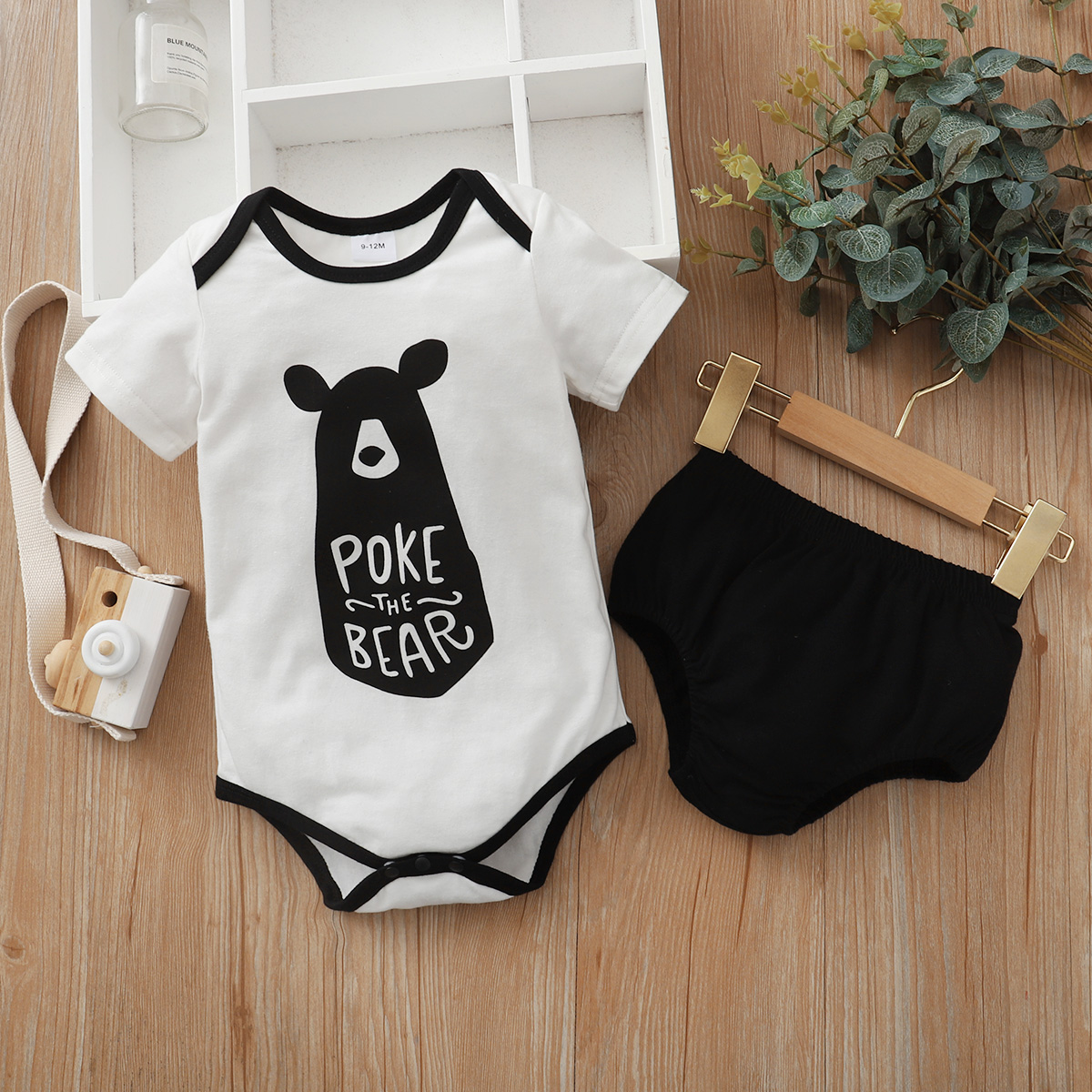 

2pcs Baby Unisex casual Animal Polar Bear Short-sleeve Romper Solid Shorts Baby's Sets