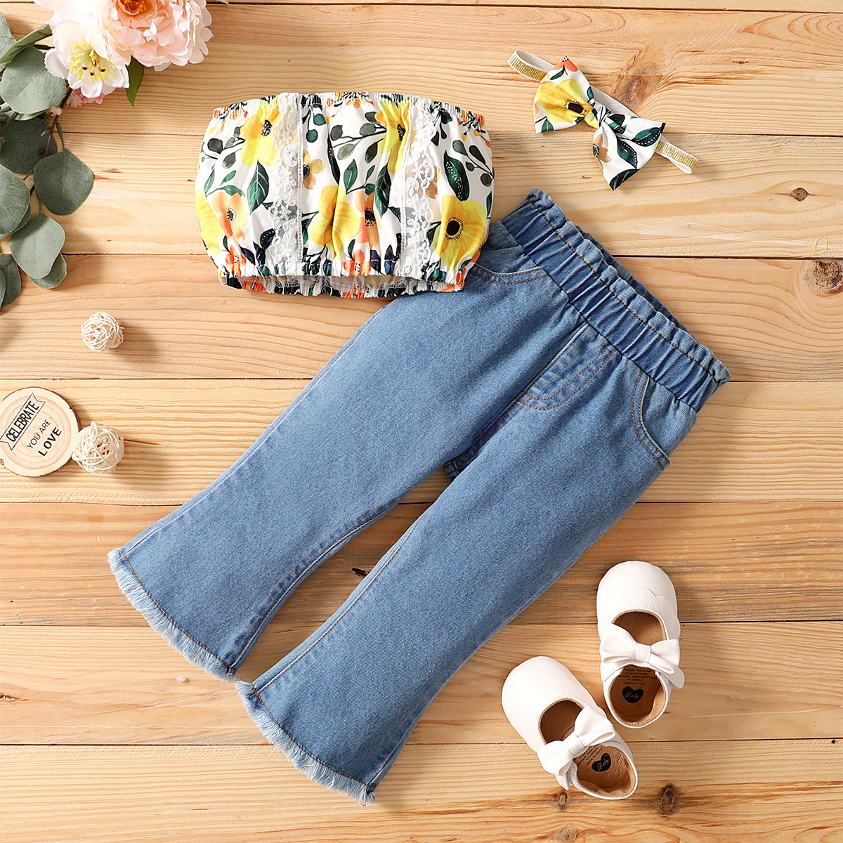 

2pcs Floral and Solid Denim Baby Set