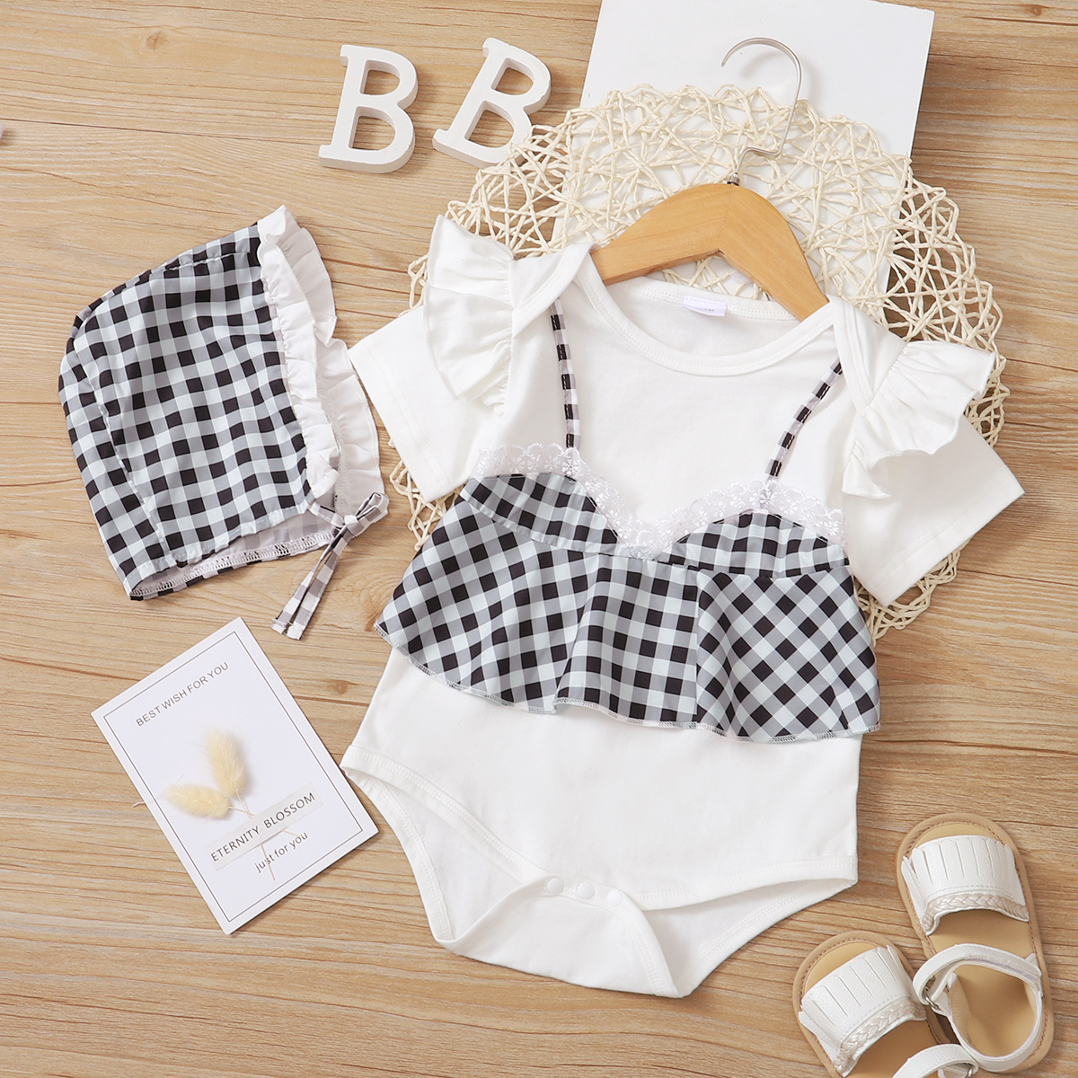 

100% Cotton 2pcs Solid and Plaid Short-sleeve Baby Romper Set