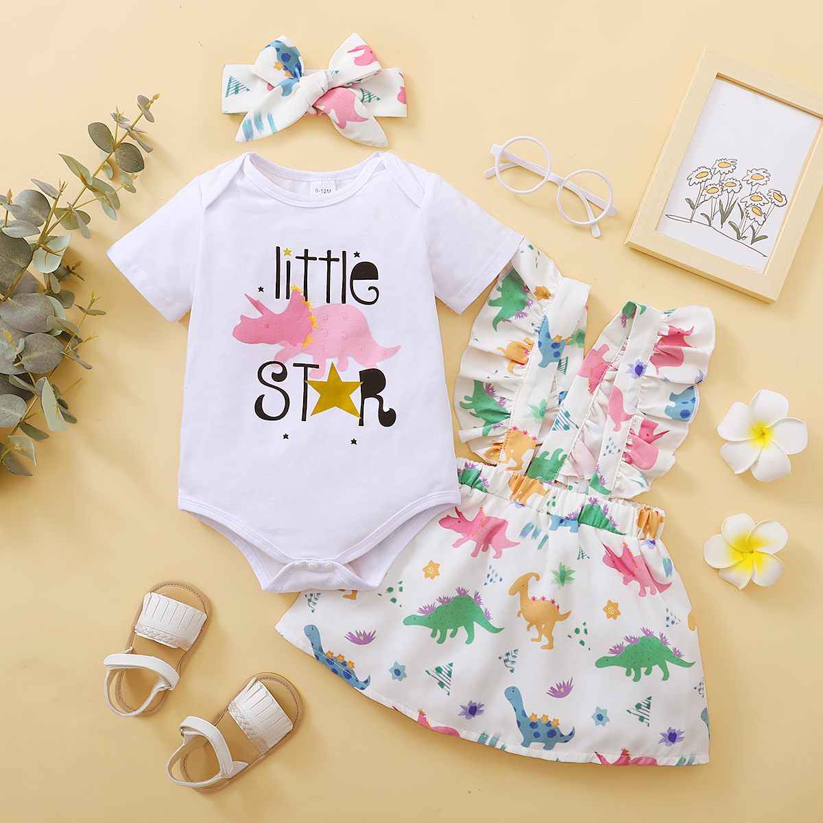 

3pcs Letter and Dinosaur Print Short-sleeve Baby Set