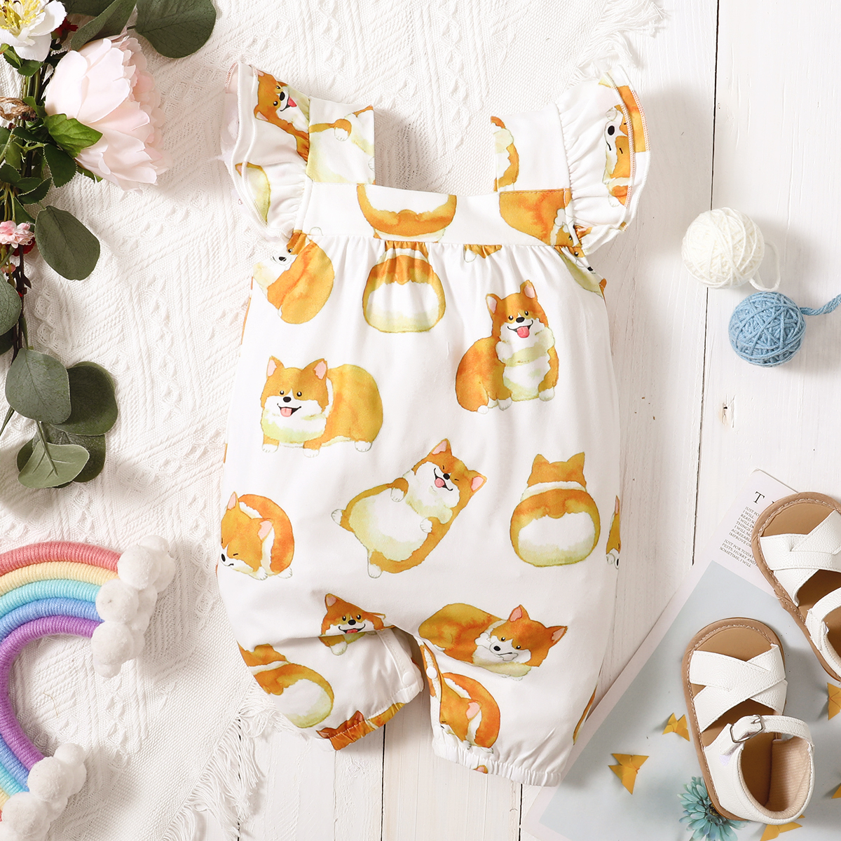 

Puppy Print Flutter-sleeve White Baby Jumpsuit