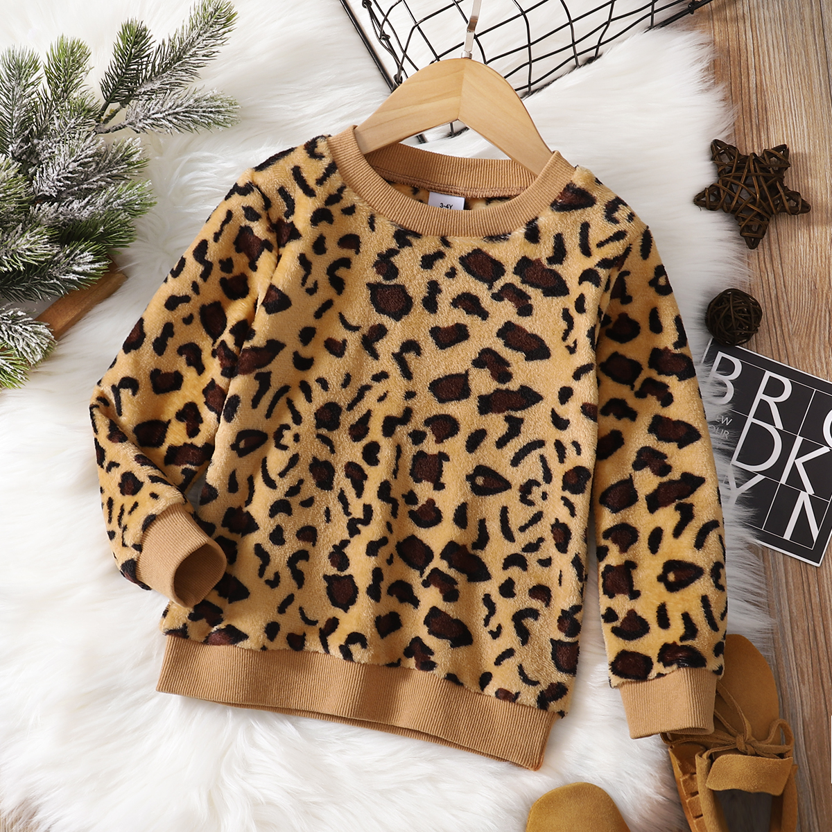 

Toddler Girl/Boy Leopard Pullover Sweatshirt