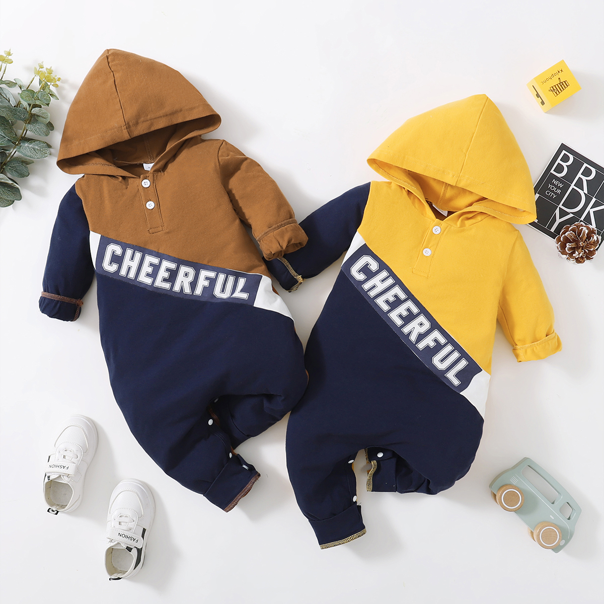 

Baby Boy Letter Print Colorblock Long-sleeve Hooded Jumpsuit