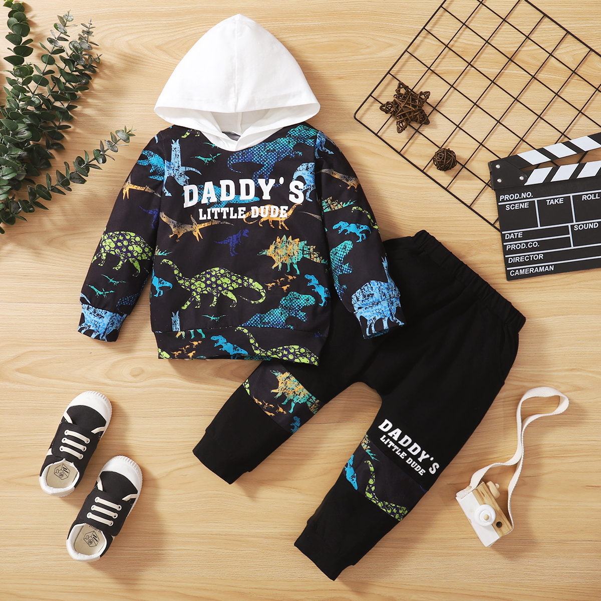 

2-piece Toddler Boy Letter Dinosaur Print Hoodie and Elasticized Pants Set