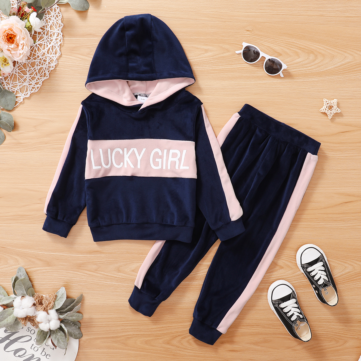 

2-piece Toddler Girl Letter Print Colorblock Hoodie Sweatshirt and Elasticized Pants Casual Set