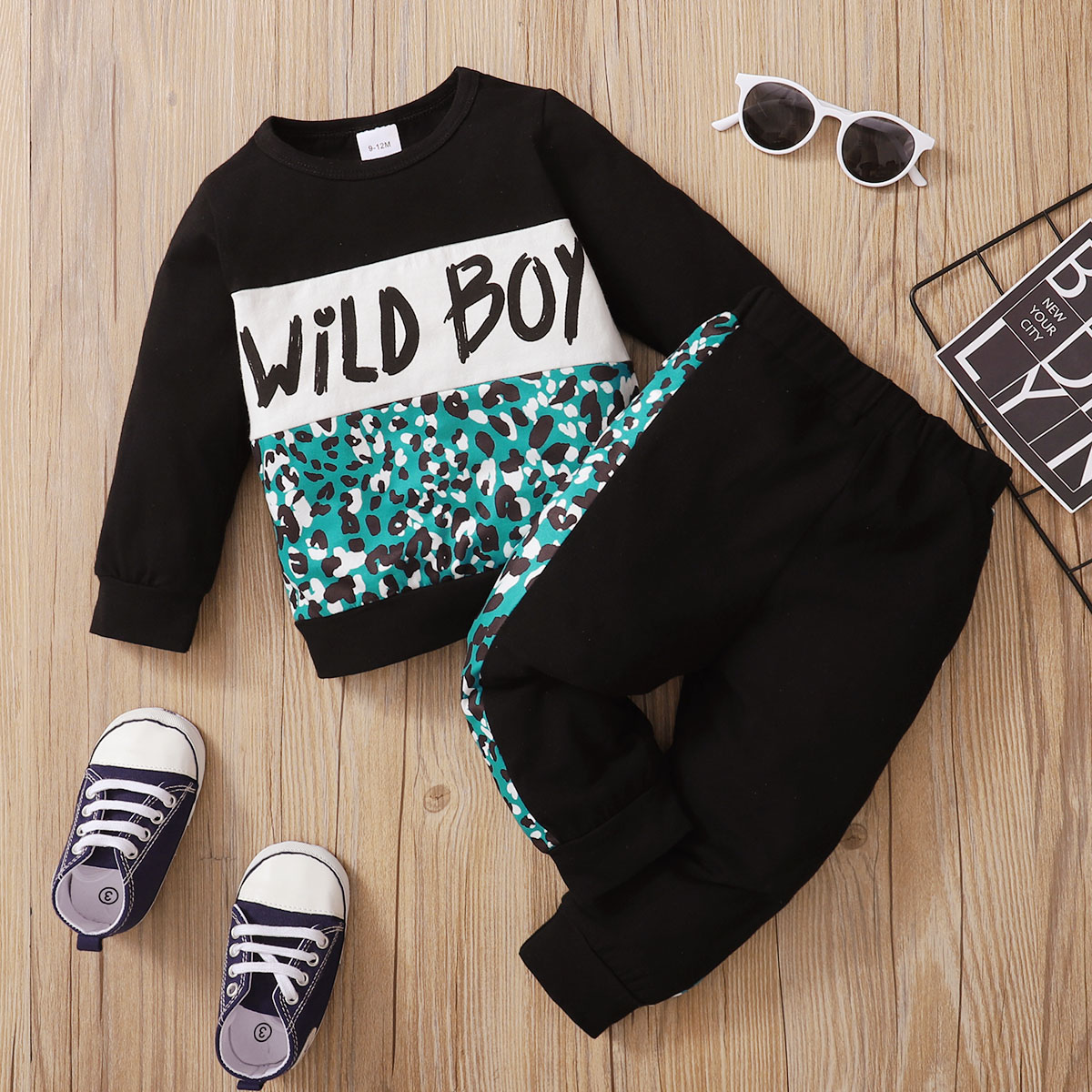 

2pcs Baby Boy Letter and Leopard Print Black Long-sleeve Sweatshirt and Trousers Set