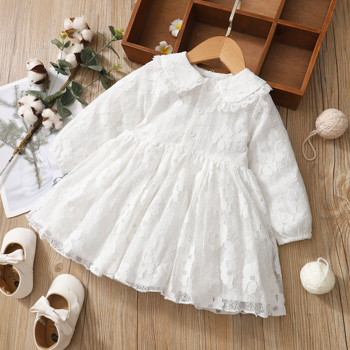 

Solid White Floral Lace Doll Collar Long-sleeve Baby Dress
