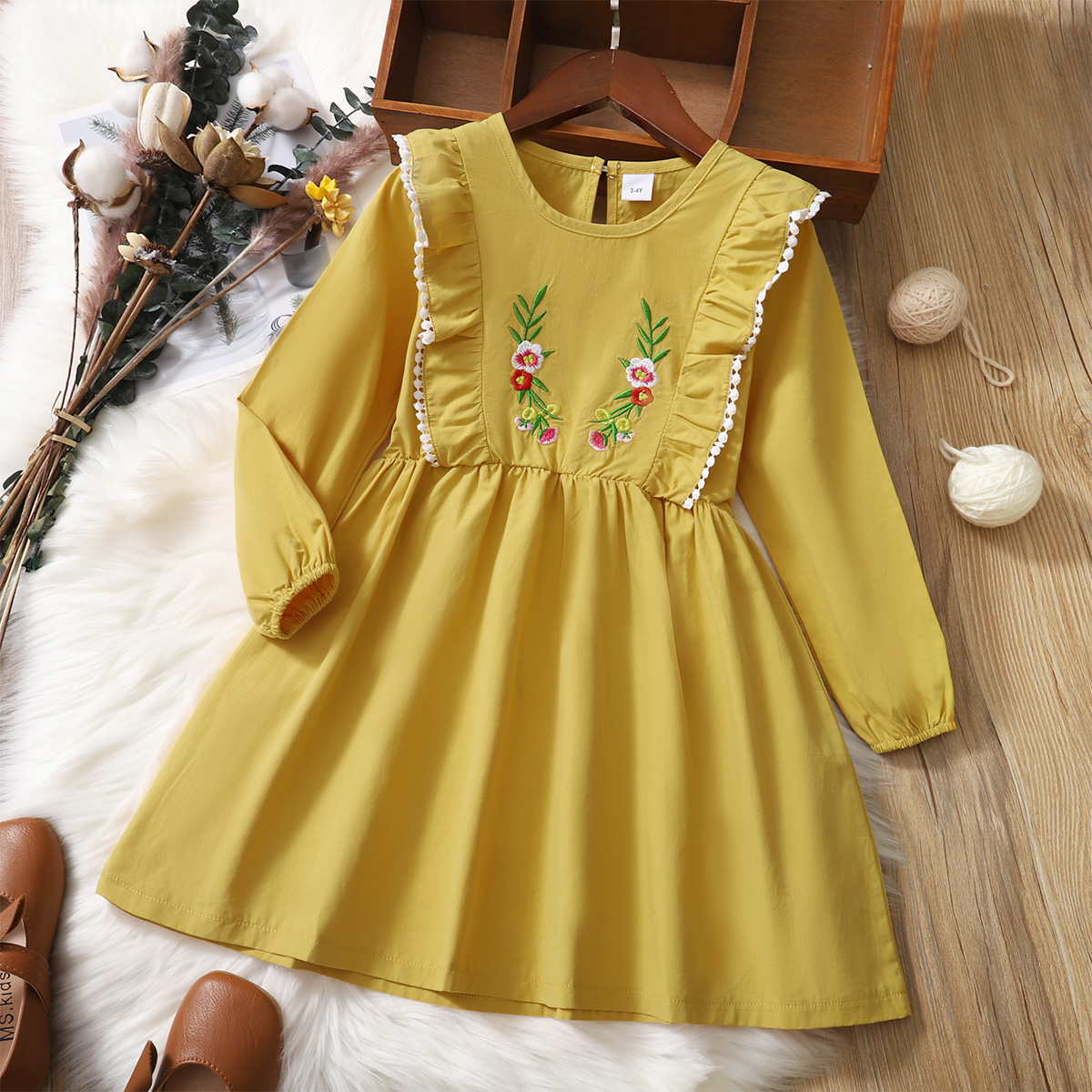 

Toddler Girl 100% Cotton Floral Embroidered Ruffled Long-sleeve Dress