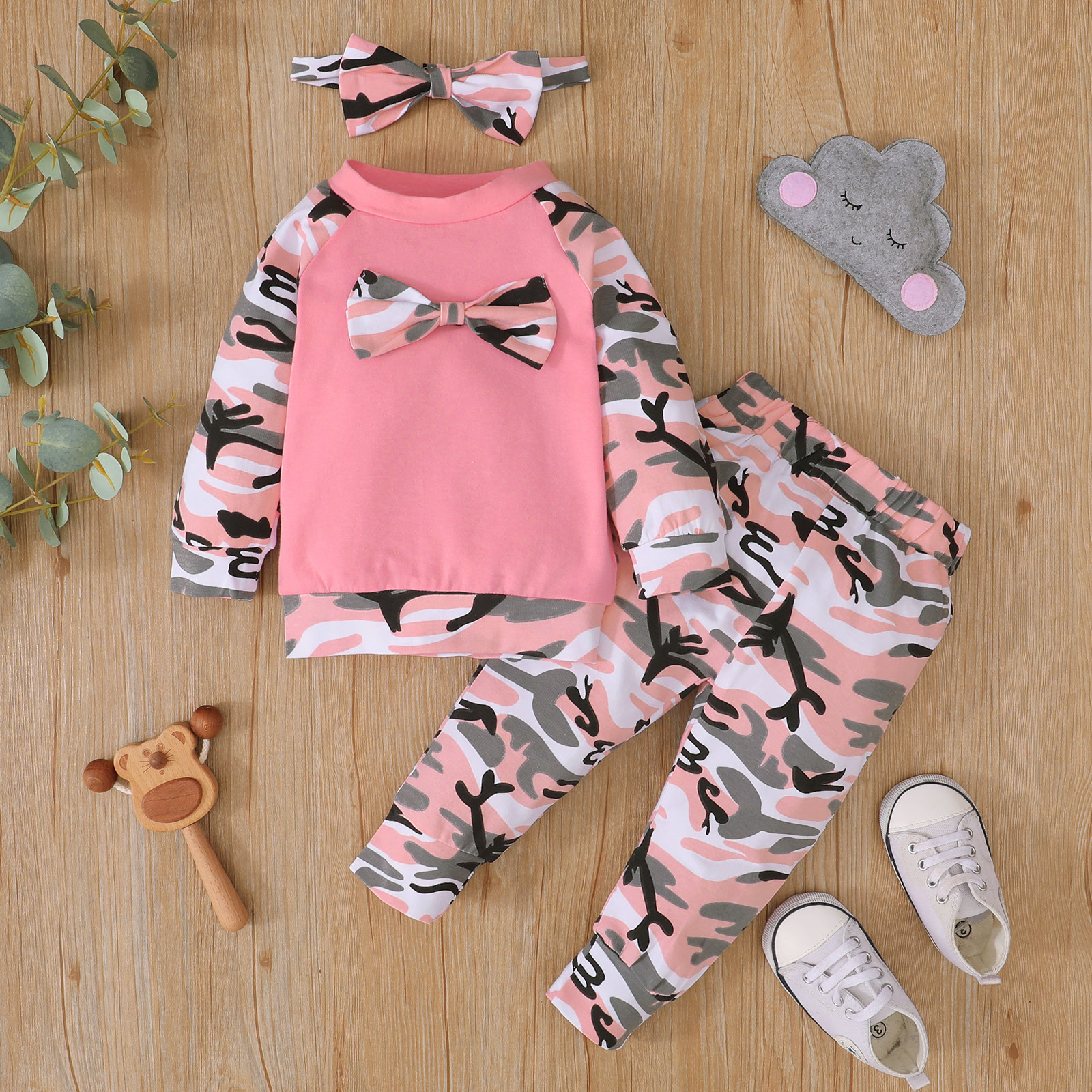 

3pcs Baby Pink Camouflage Cotton Long-sleeve Bowknot Pullover and Trousers Set
