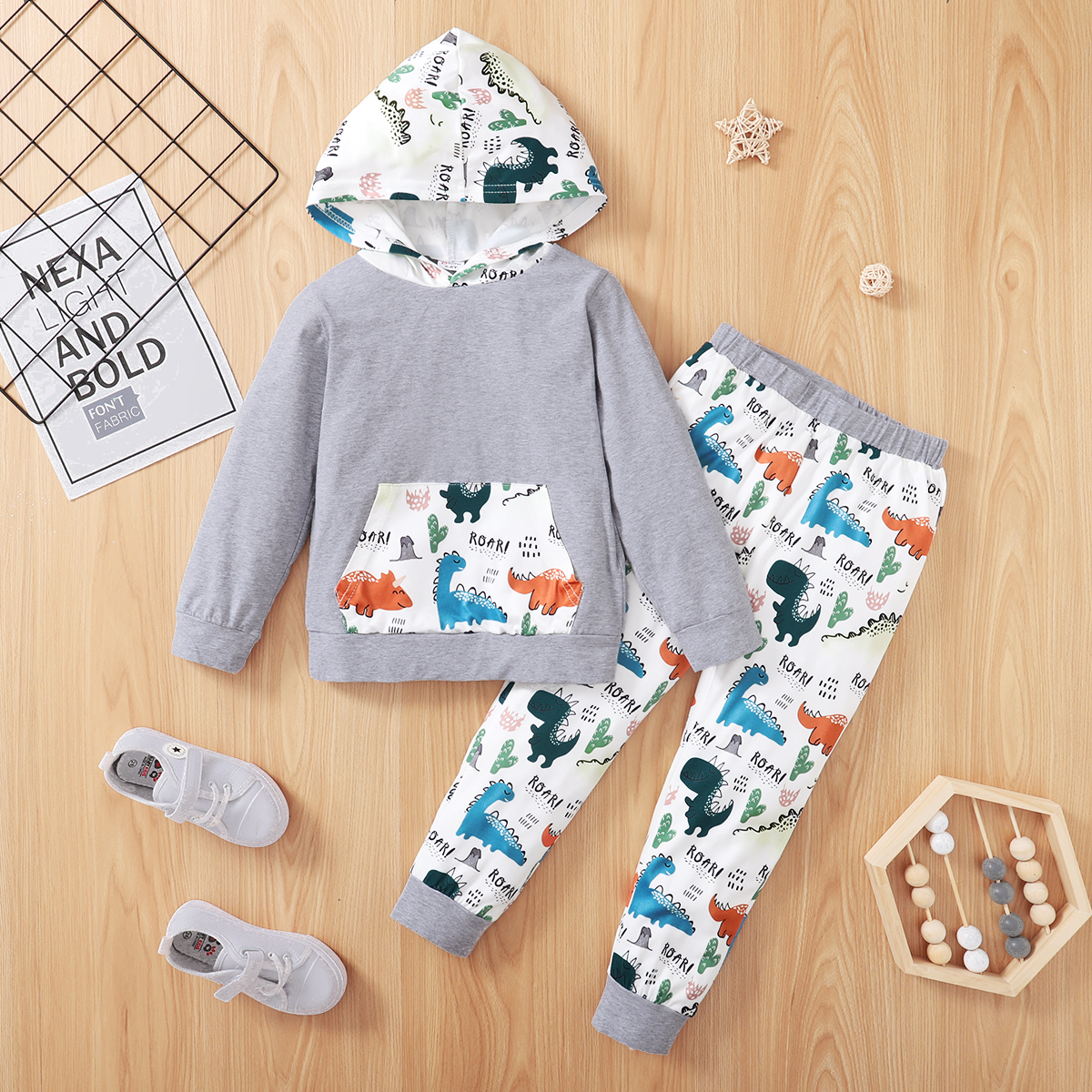 

2-piece Toddler Boy Letter Dinosaur Print Hoodie Sweatshirt and Pants Set