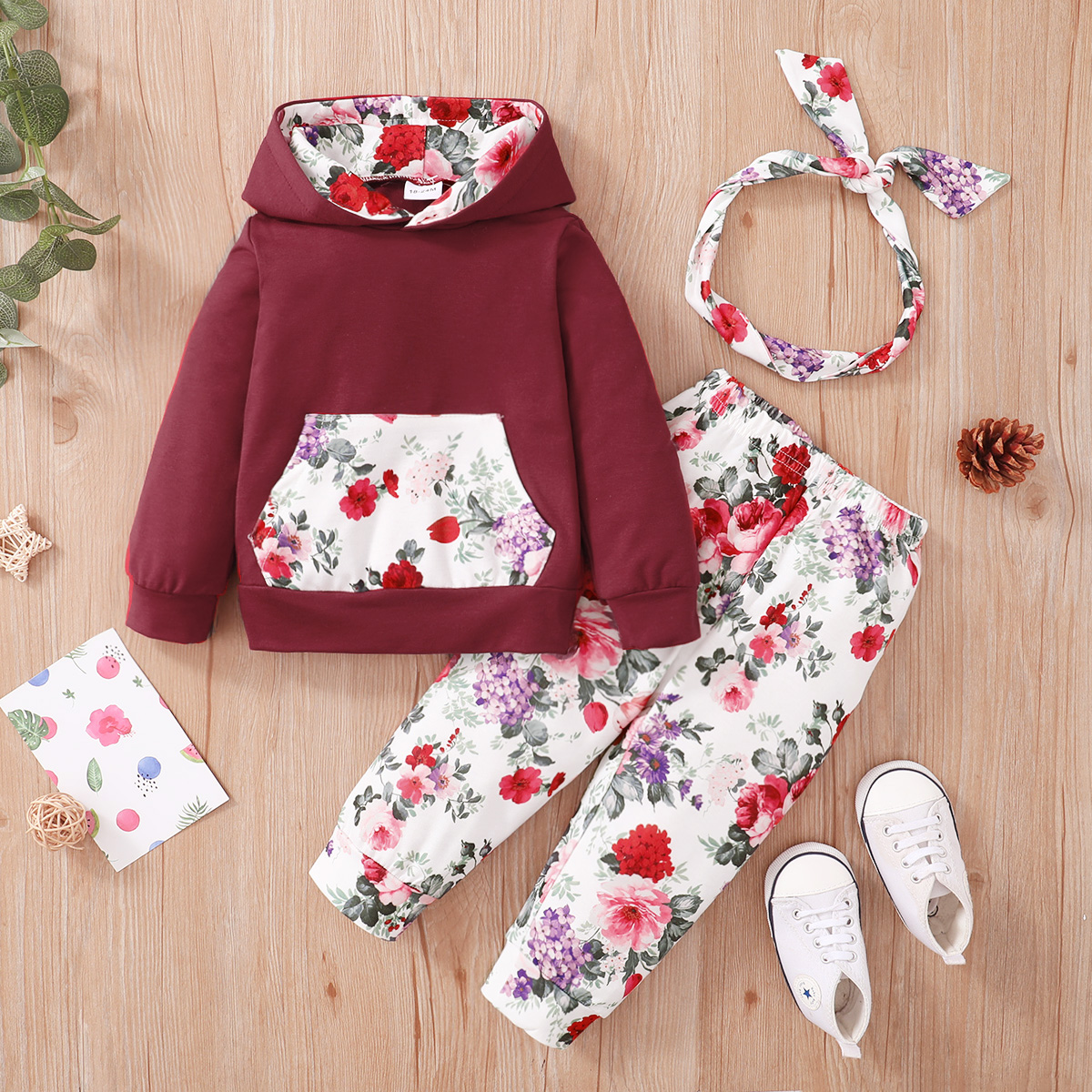 

3pcs Baby Floral Print Long-sleeve Hoodie and Trousers Set