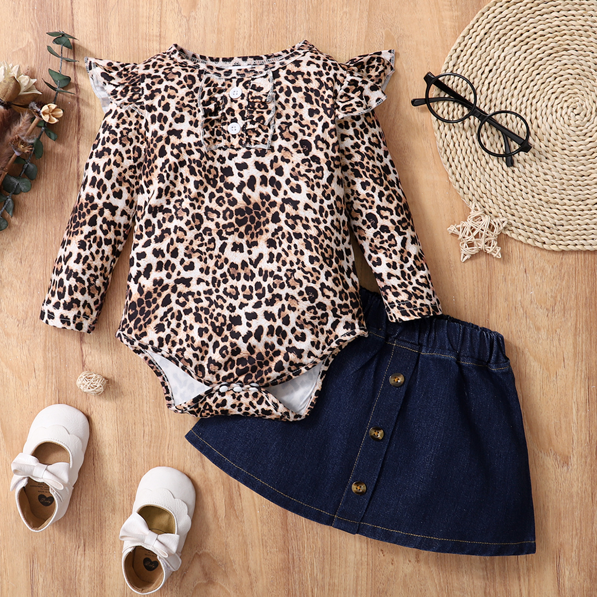 

2pcs Baby Girl Leopard Ruffle Long-sleeve Romper and Denim Skirt Set