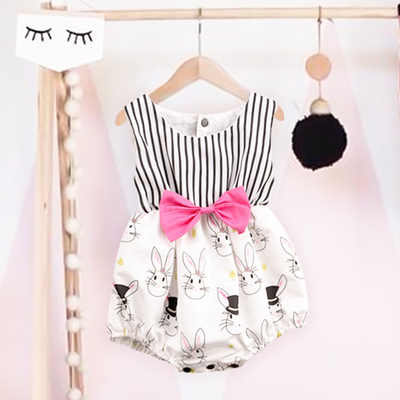 

Cute Rabbit Print Bow Decor Striped Bodysuit for Baby Girl