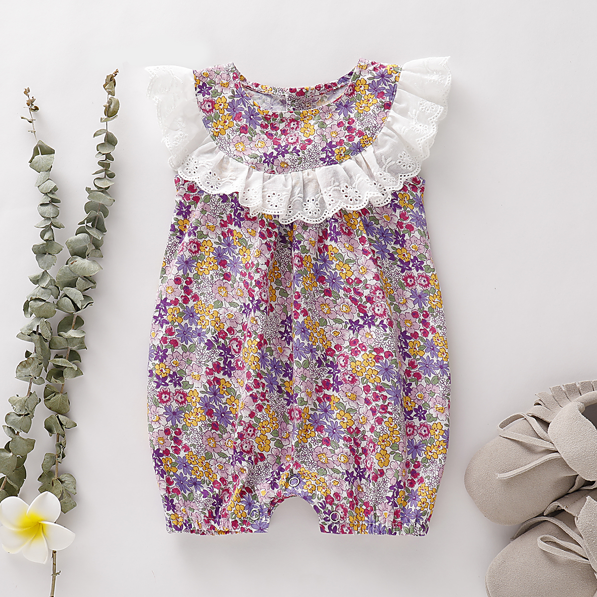 

Baby Floral Print Sleeveless Bodysuit