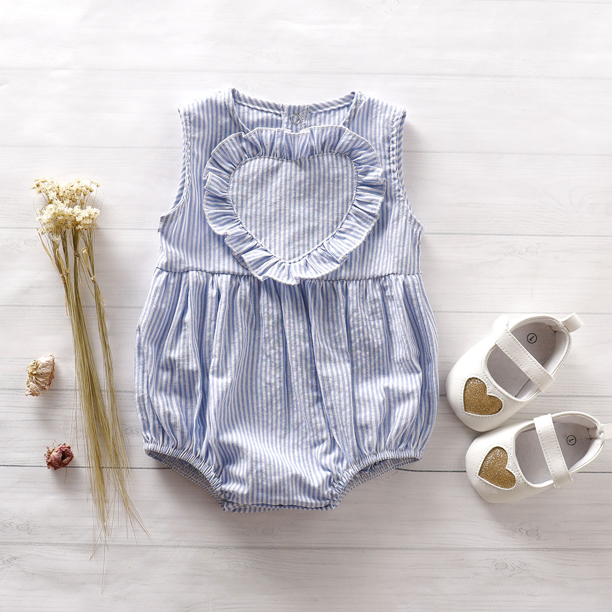 

Striped Ruffled Heart Sleeveless Bodysuit for Baby Girl