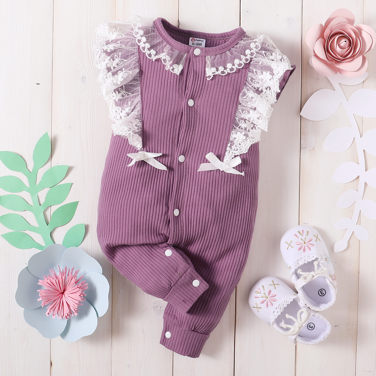 

Solid Color Lace Shoulder Short-sleeve Ribbed Baby Jumpsuit