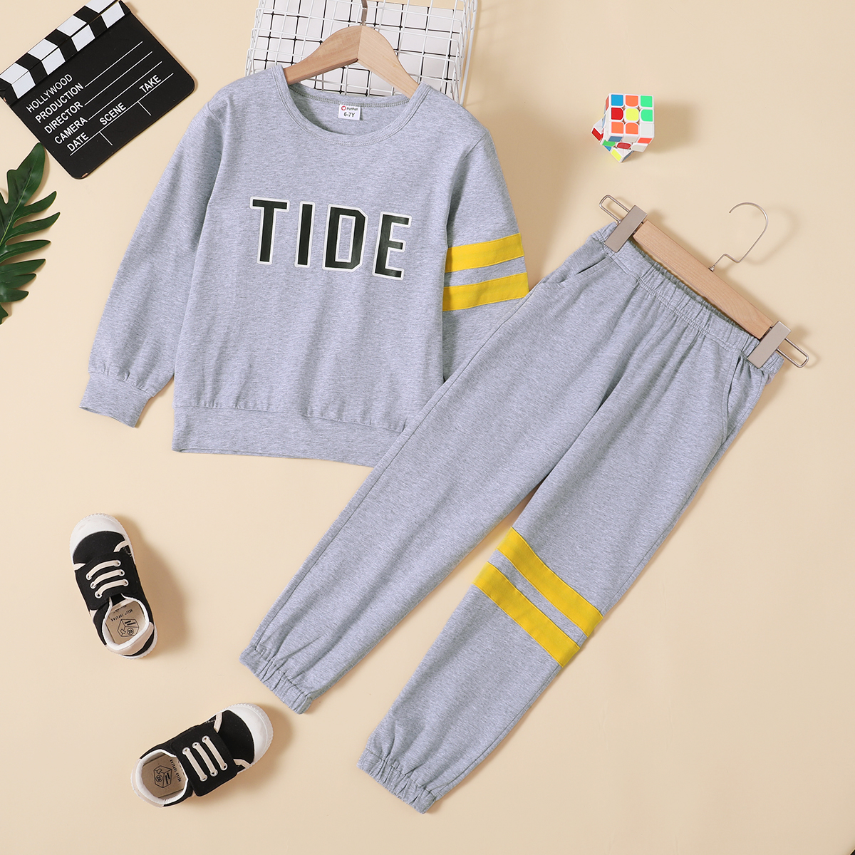

2-piece Kid Boy Letter Print Striped Long-sleeve Top and Elasticized Pants Sporty Set