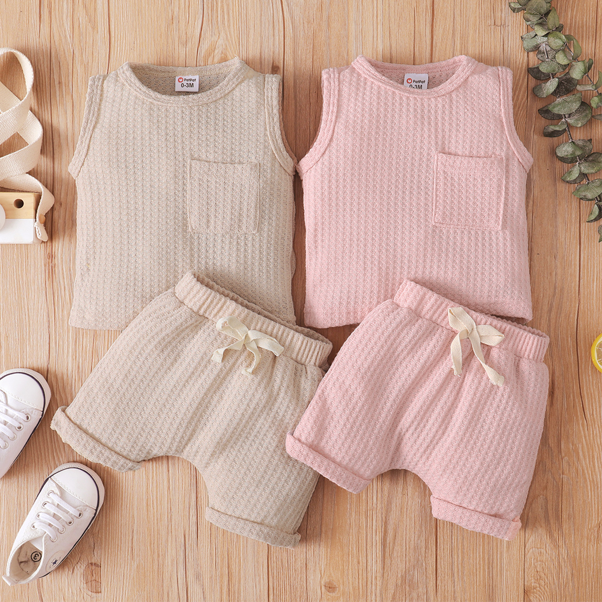 

2pcs Baby Boy/Girl Solid Waffle Sleeveless Tank Top and Shorts Set