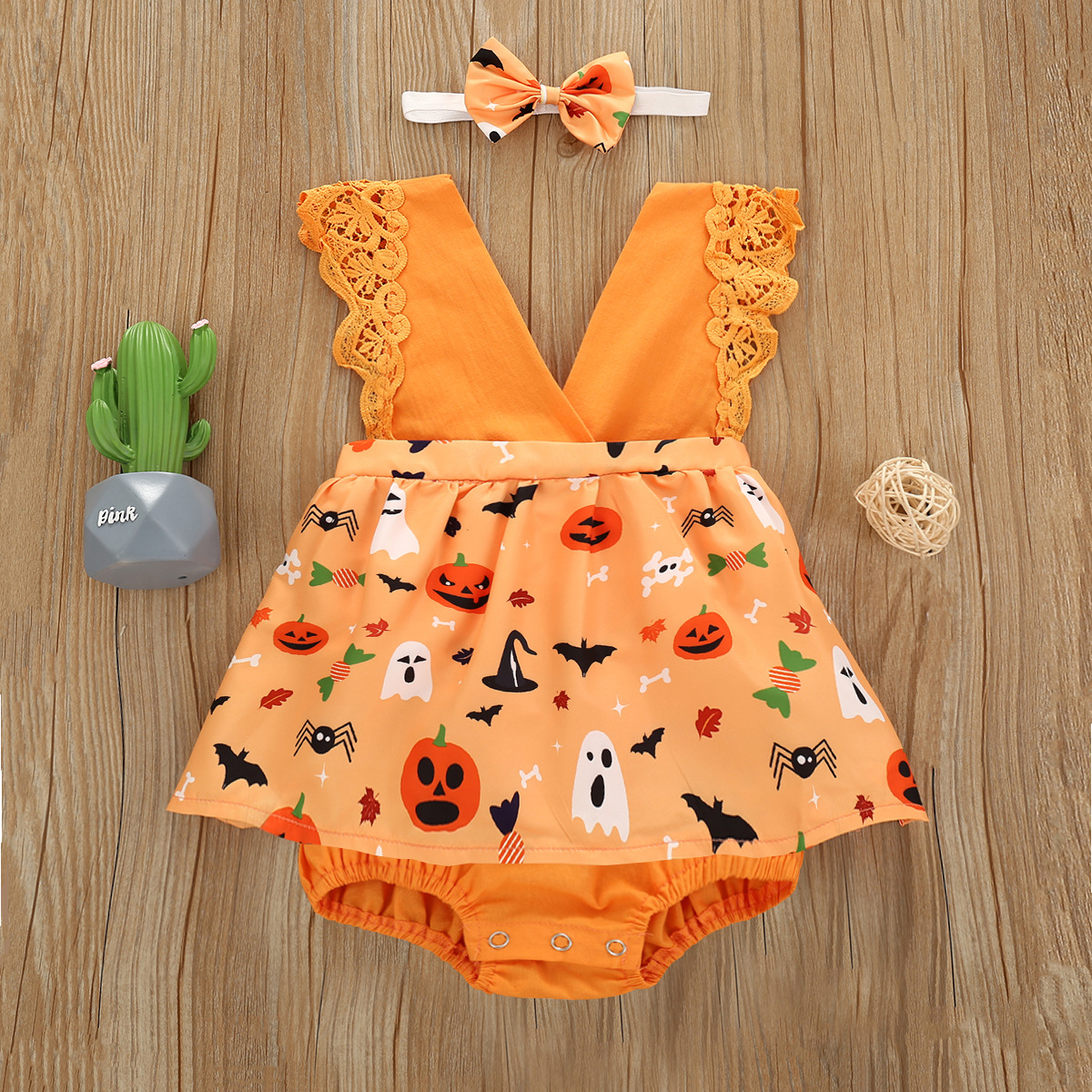 

2-piece Baby Halloween Lace Romper and Headband