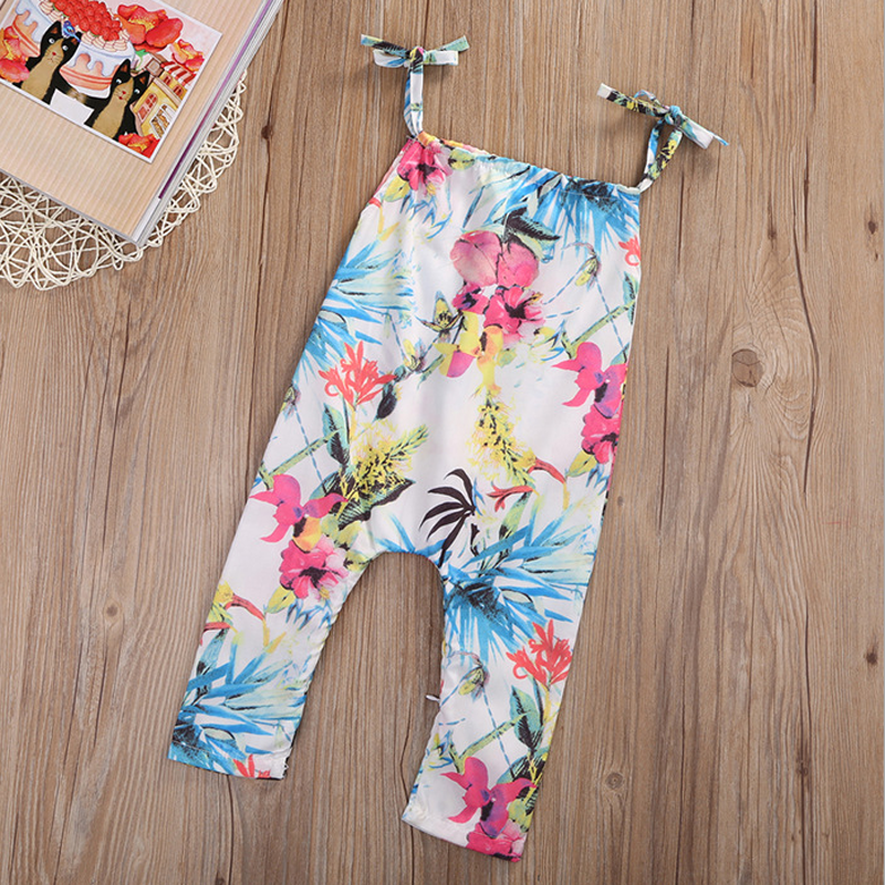 

Pretty Floral Print Tie-up Strap Jumpsuit