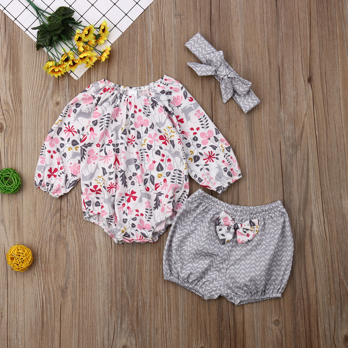 

Floral Print Long-sleeve Bodysuit and Shorts Headband Set