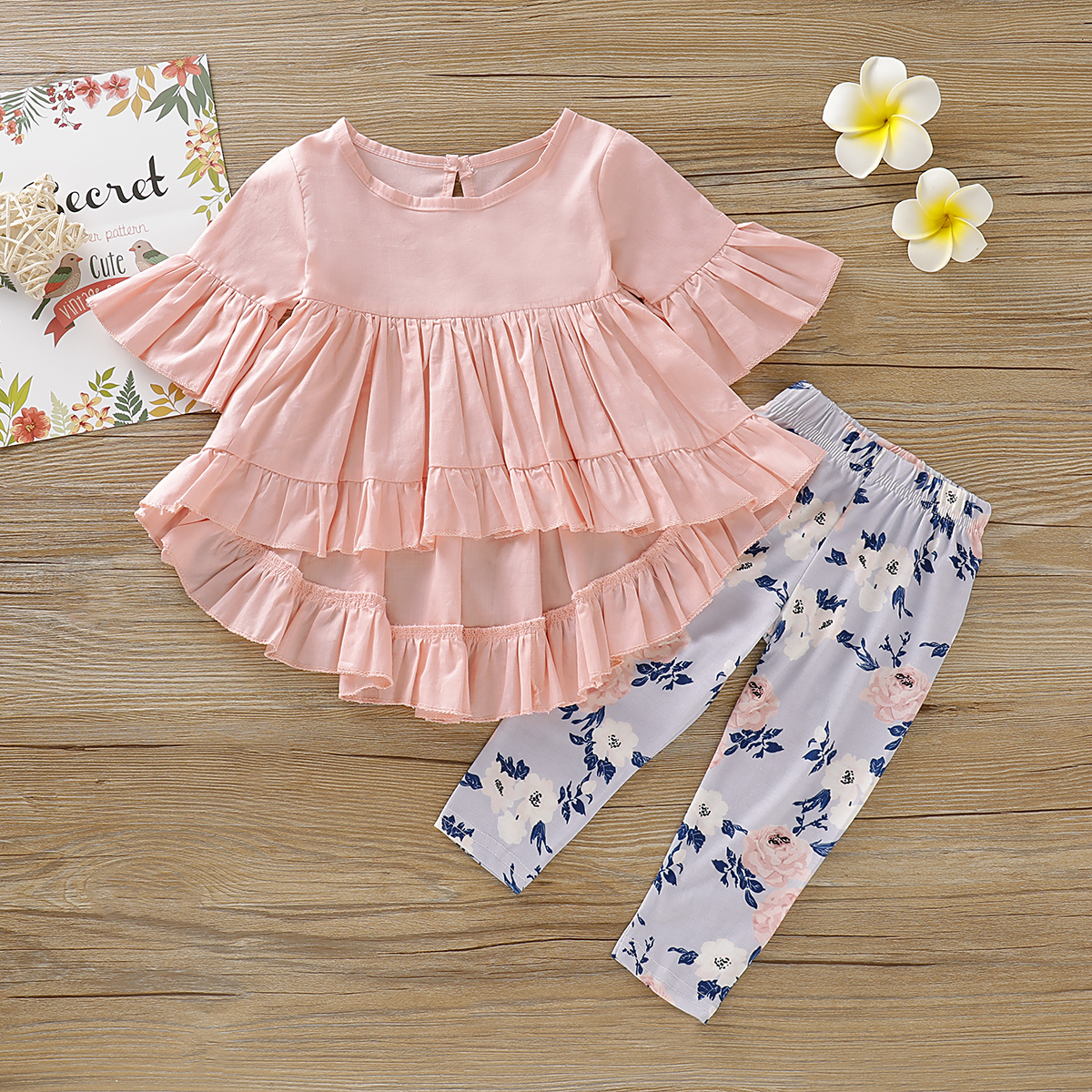 

Baby / Toddler Solid Bell Sleeves Top and Floral Pants Set