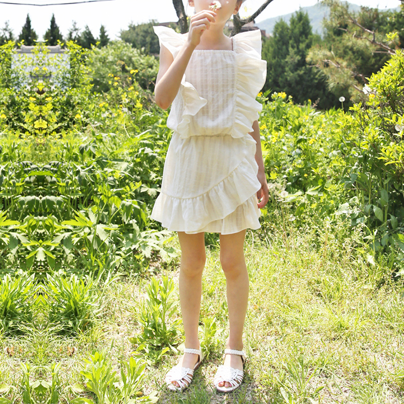 

Sleeveless Flounce Solid T-shirt and Fashion Flounced Skirt Set