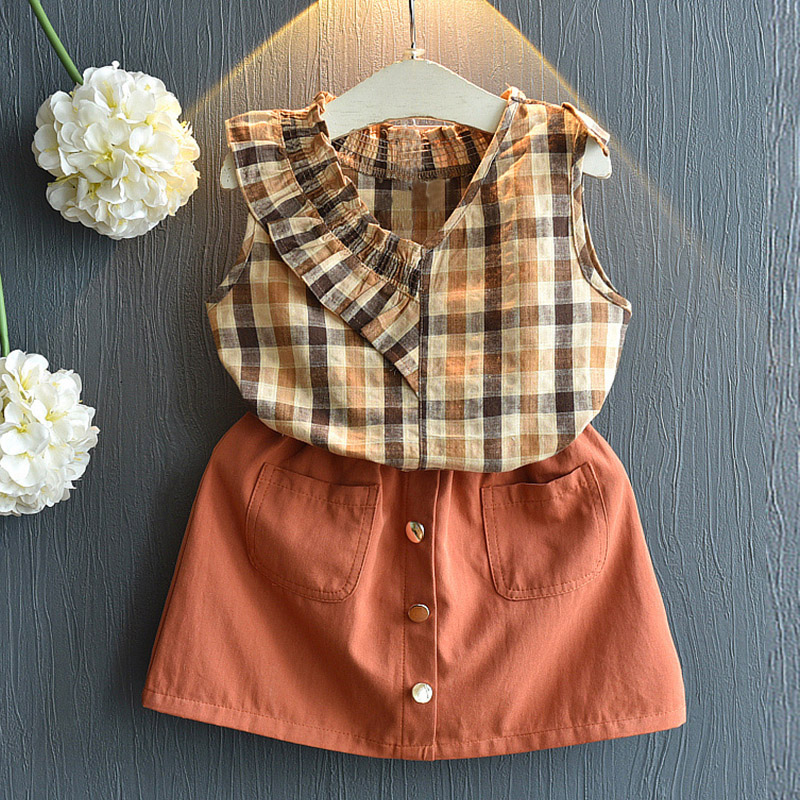 

Baby / Toddler Stylish Irregular Collar Sleeveless Top and Pocket Shorts Set
