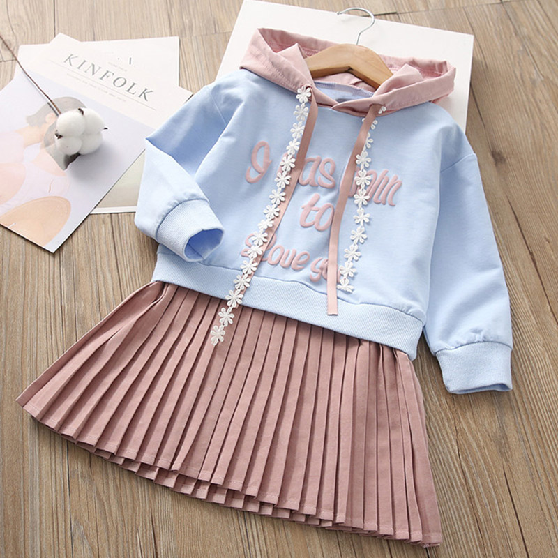 

Baby / Toddler Letter Print Hooded Long-sleeve Pleated Dress