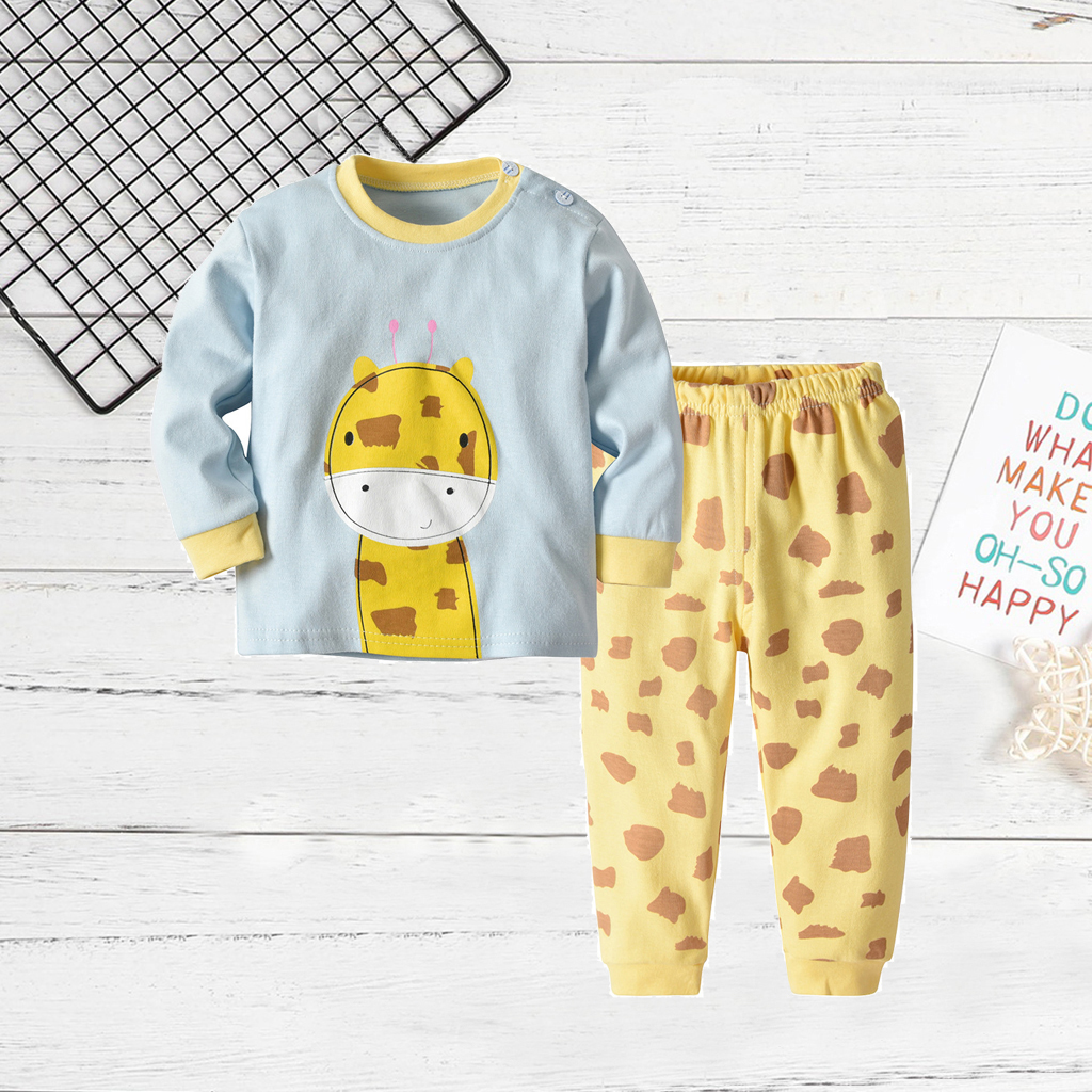 

Baby / Toddler's Giraffe Print Top and Pants
