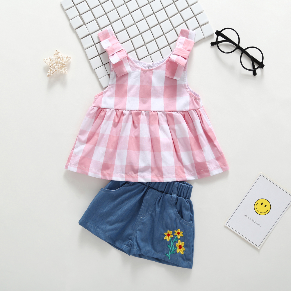 

Baby Girl Plaid Style Top and Flower Embroidery Denim Shorts