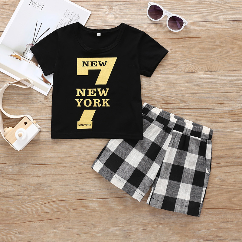 

Baby / Toddler NEW YORK Print Tee and Plaid Shorts Set