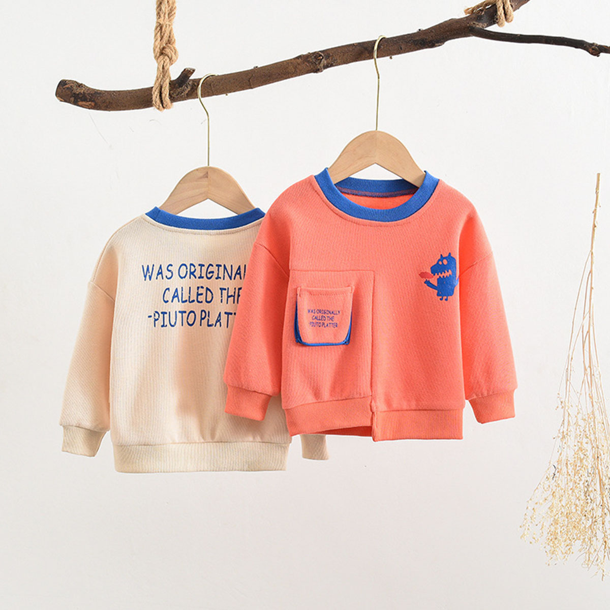 

Baby Boy / Girl Letter Print Pocket Design Long-sleeve Pullover