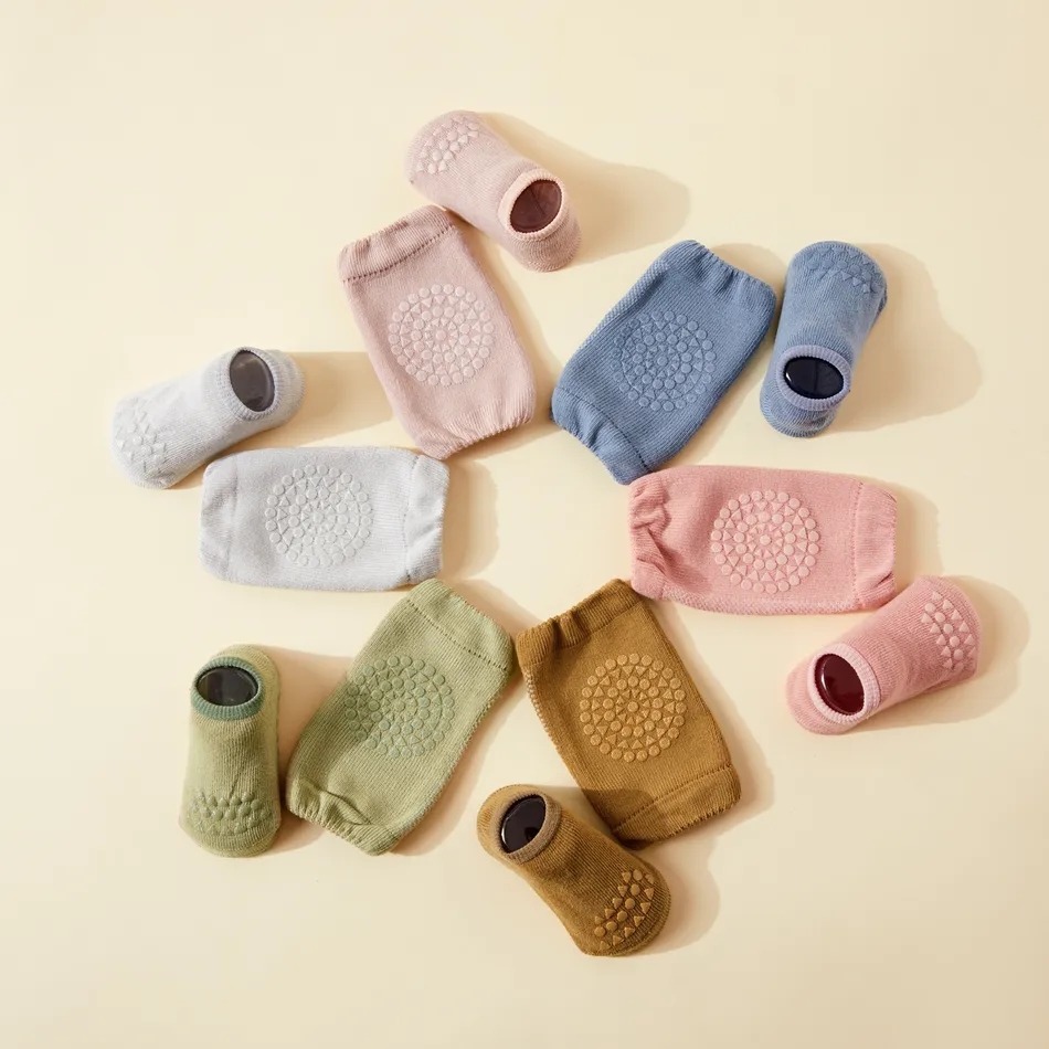 

2-piece Baby / Toddler Solid Breathable Socks and Knee Pad set
