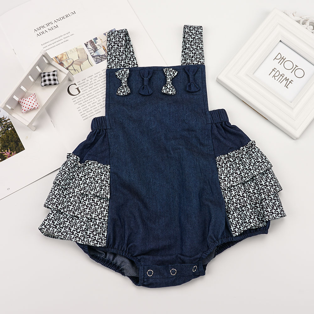 

Baby Ruffled Bowknot Decor Strappy Bodysuit