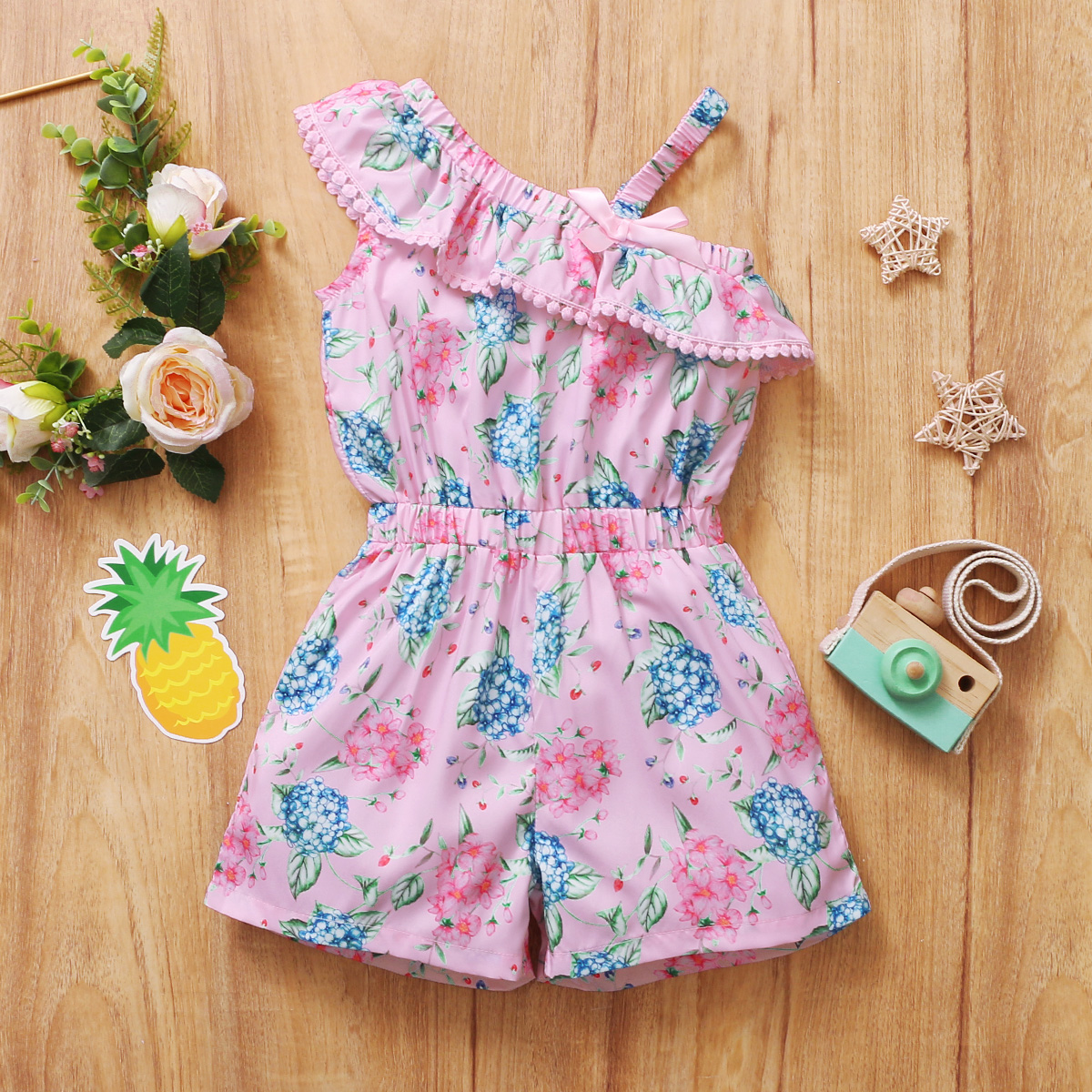

Baby / Toddler Girl Pretty Print Romper